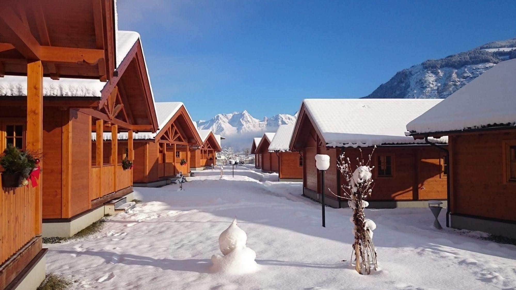 Chaletdorf Zellersee Maishofen Exterior photo