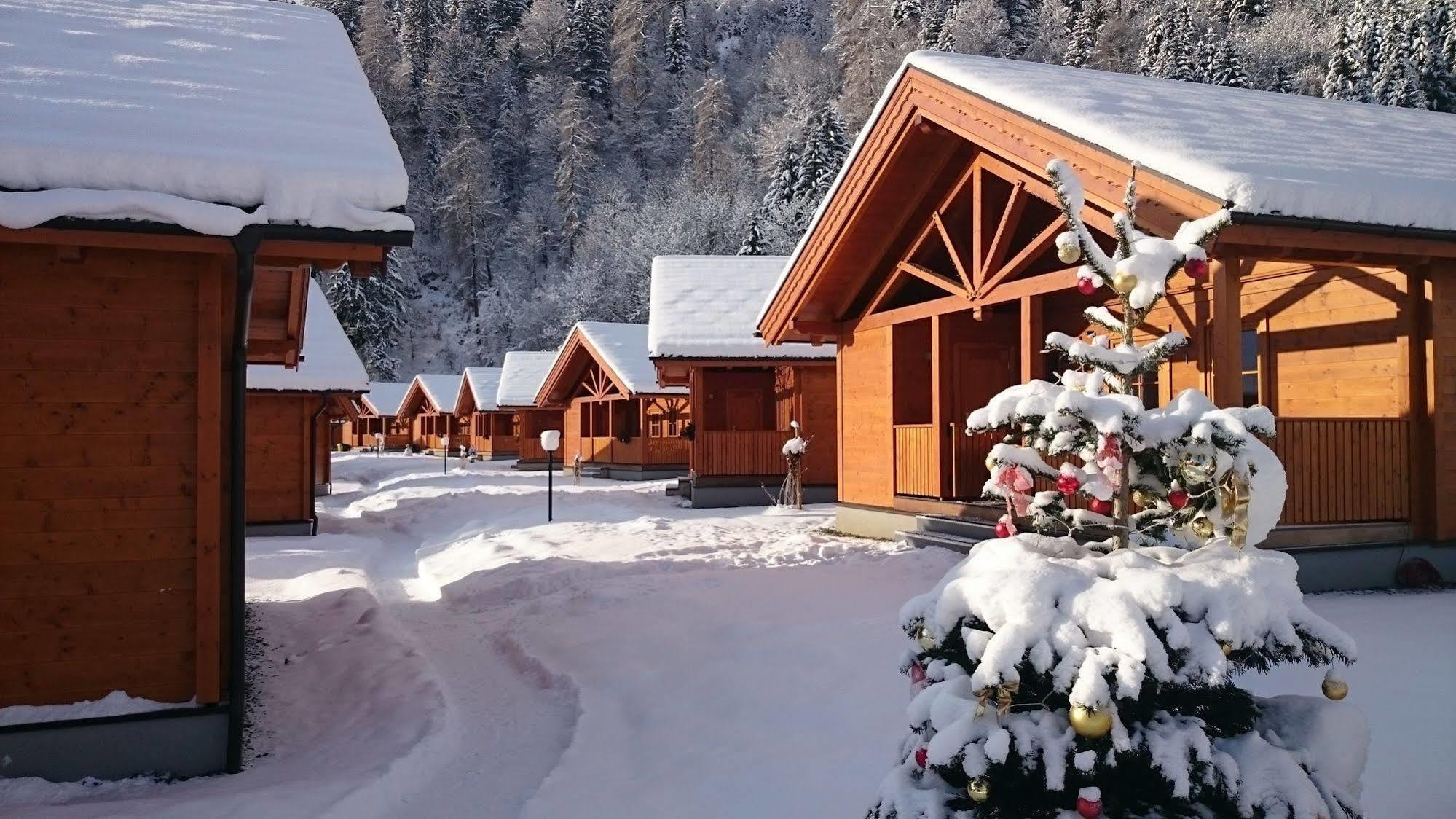 Chaletdorf Zellersee Maishofen Exterior photo